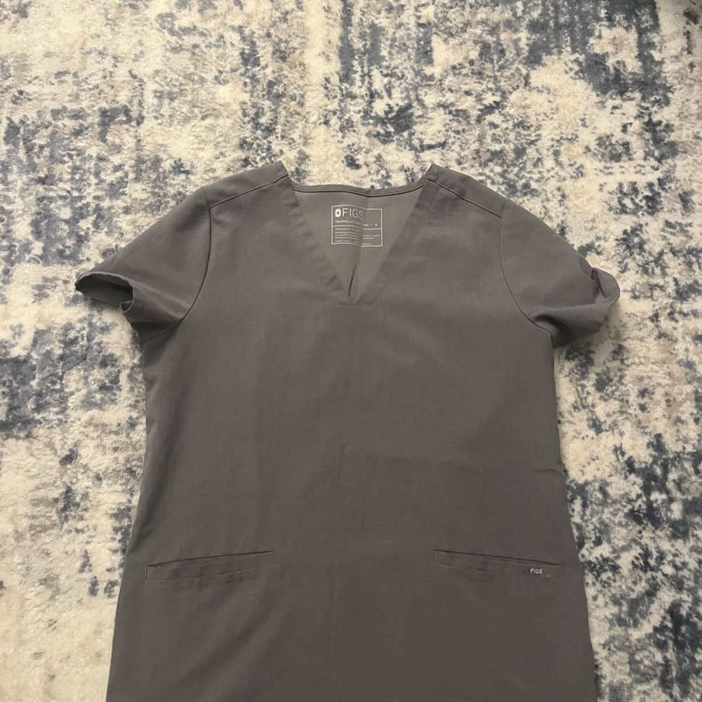 FIGS Gray Scrub Top